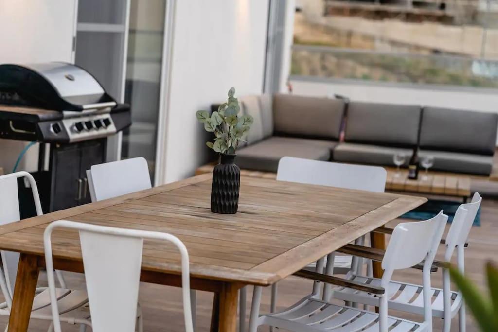 Апартаменти Luxurious & Stylish Penthouse With Private Pool Мсіда Екстер'єр фото