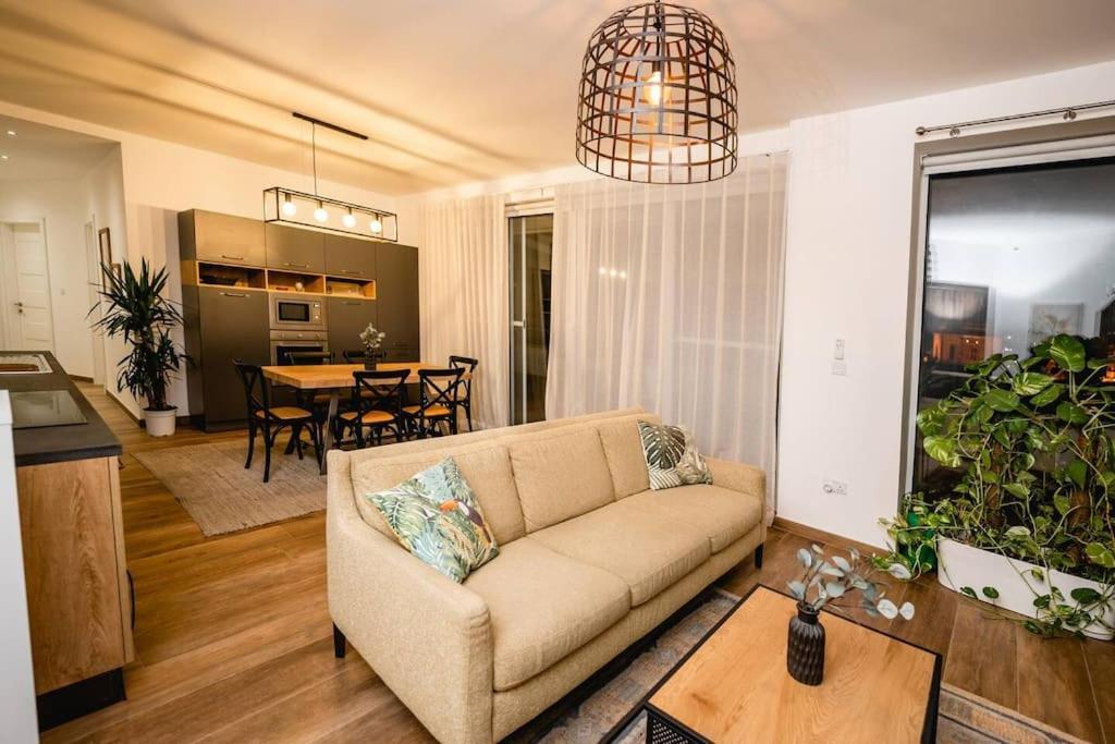 Апартаменти Luxurious & Stylish Penthouse With Private Pool Мсіда Екстер'єр фото